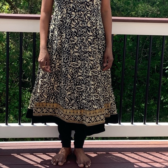 Party wear Indian kurti - Picture 2 of 6